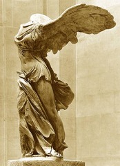 37. Winged Victory of Samothrace. Hellenistic Greek. c. 190 B.C.E. Marble.
-aka Nike of Samothrace
-Samothrace, Evros 
-wet drapery
-built to commemorate naval victory
-nike=symbol of victory
-dramatic, hyper-realistic
-context: build to stand in or above fountain with cascading water, hellenistic style, Greek cultural emphasis on victory/success/prosperity
