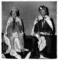 Arbus
KING AND QUEEN OF A SENIOR CITIZEN DANCE
New York 
1970