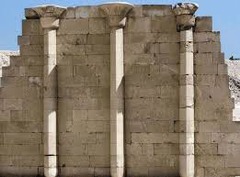 *Façade of the North Palace*
*Imhotep*
2630-2611 BC
Saqqara, Egypt
Predynastic

Capitals are preserved, they take the shape of papyrus blossoms while the pillars resemble papyrus stalks. Columns are engaged (attached) to the walls