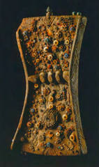 Lukasa (memory board)
Mbudye Society, Luba peoples (Democratic Rpublic of the Congo). c. 19th to 20th century C.E. Wood, beads, and metal