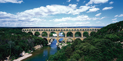 Pont du Gard
(Early Empire)

(Rome)
