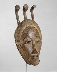 Portrait mask (Mblo). Baule peoples (Côte d'Ivoire). Late 19th to early 20th century C.E. Wood and pigment.