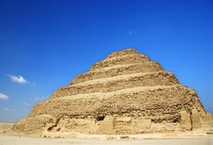 Stepped Pyramid of Djoser
(IMHOTEP)
(Early Dynastic Periods)

(Egypt)
