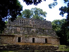 Structure 33 Yaxchilan
Restored temple structure
Remains of roof comb with perforations
3 central doorways lead to single large room
Corbel arch interior