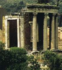 Temple of Sibyl
(Republic)

(Rome)