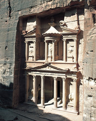 Treasury and Great temple(petra). West and Central Asia. Petra, Jordan. Nabataen Ptolemaic and Roman. c. 400BCE-100CE. cut rock. 2nd century
Form: cut rock and fresco and corinthian columns, tholos, obelisk
Function: tomb and temple
Content: people buried in sandstone cliffs, statues of greek gods,
Context: it used to be sealed, Nabataean the people who used to live here, Betavens invaded and took treasure, believed to be a tomb for a past king